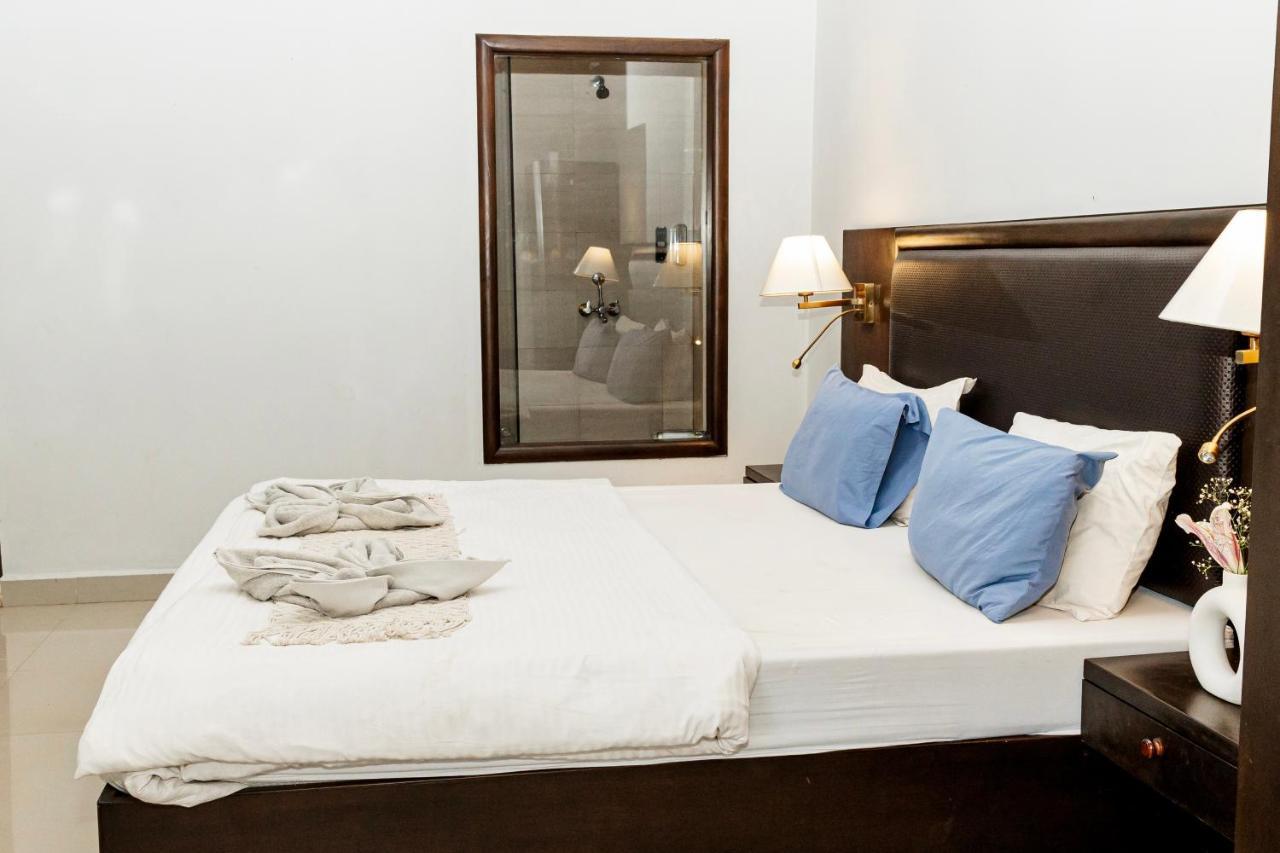 Fourteen Pods By The Sea Hotel Morjim Exterior foto