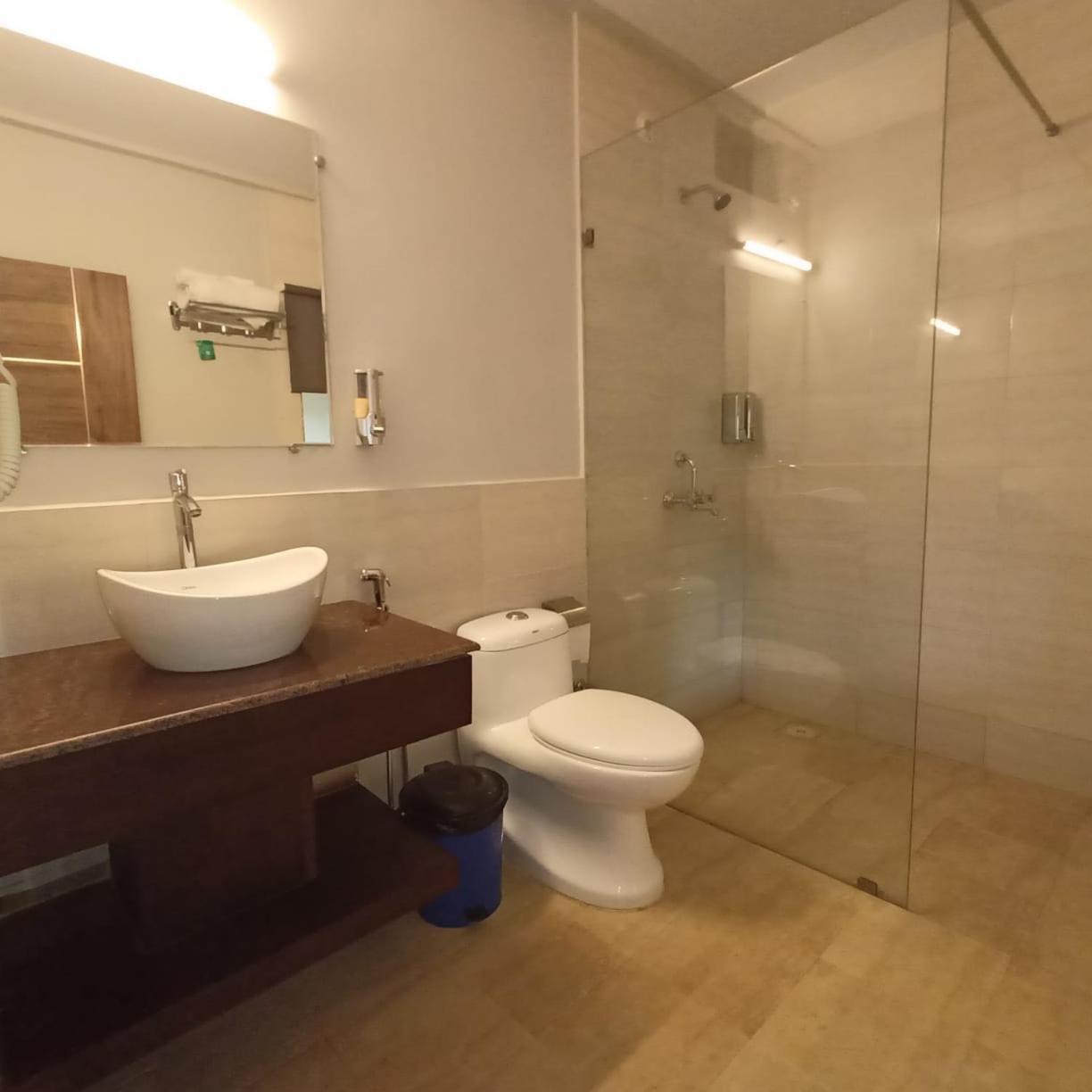 Fourteen Pods By The Sea Hotel Morjim Exterior foto