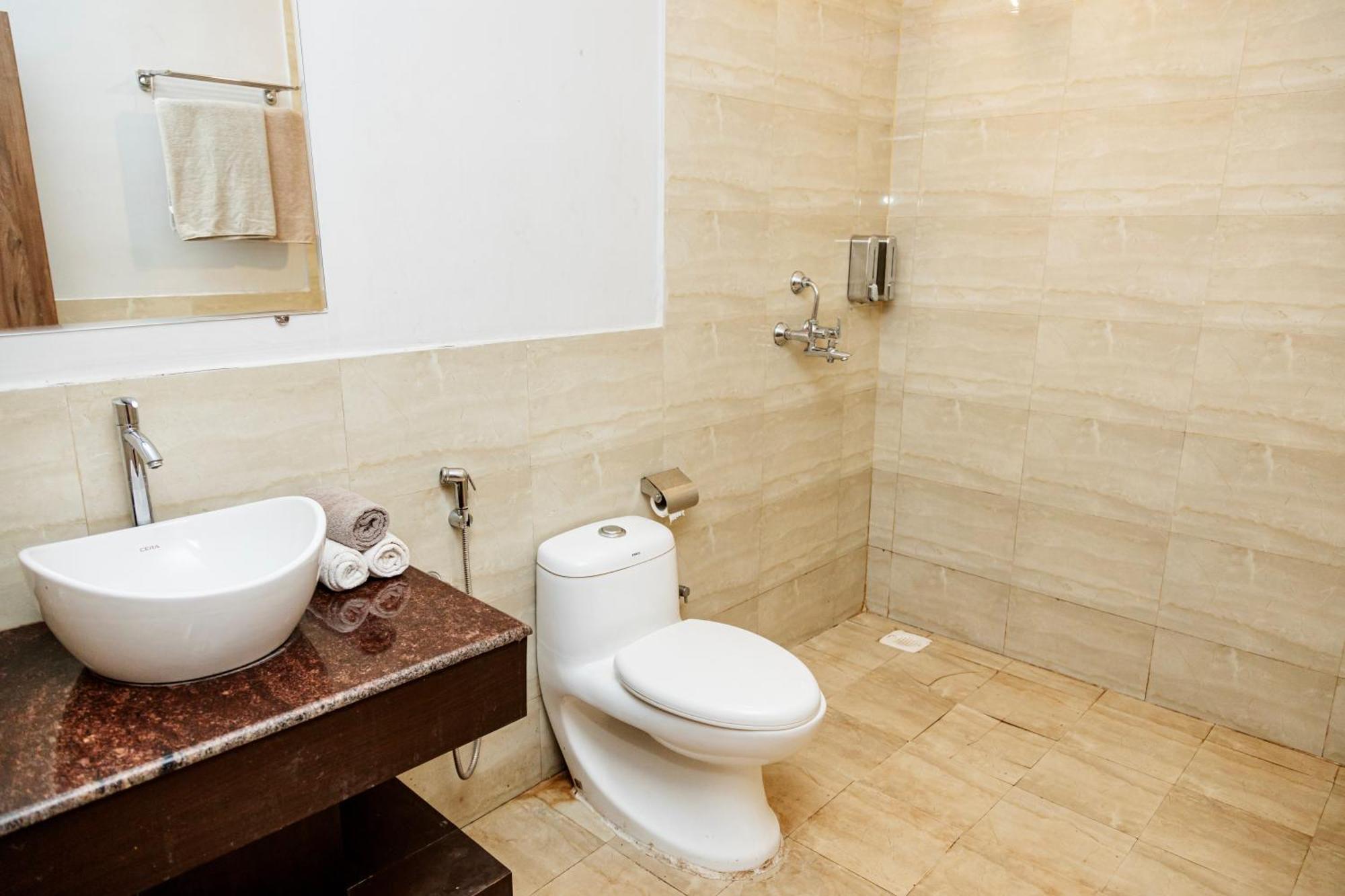 Fourteen Pods By The Sea Hotel Morjim Exterior foto